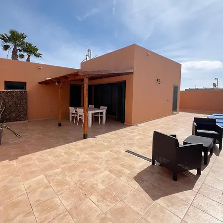 Vila Anahi Homes Corralejo - Codeso 1